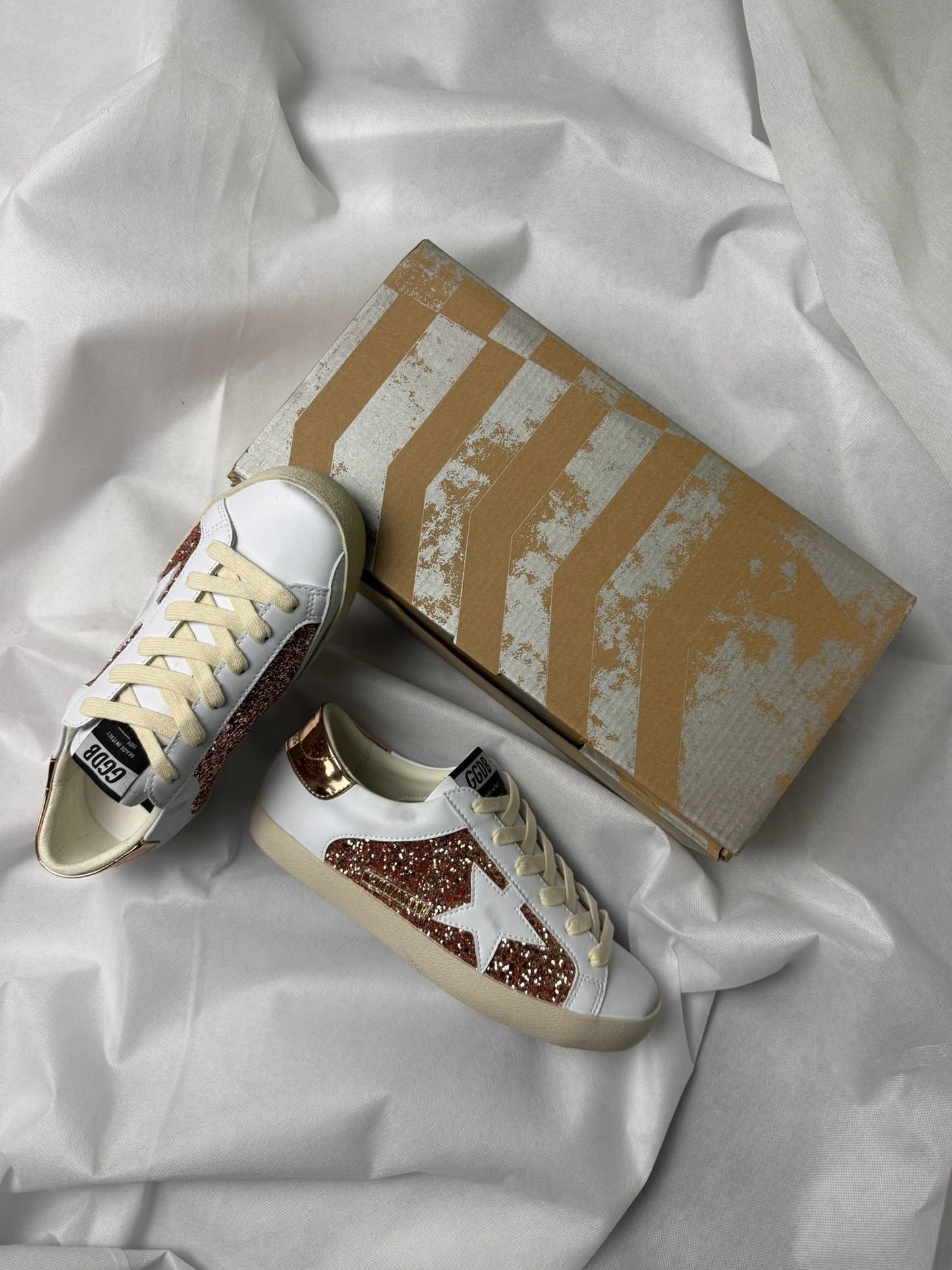 Golden Goose Super Star glitter white star