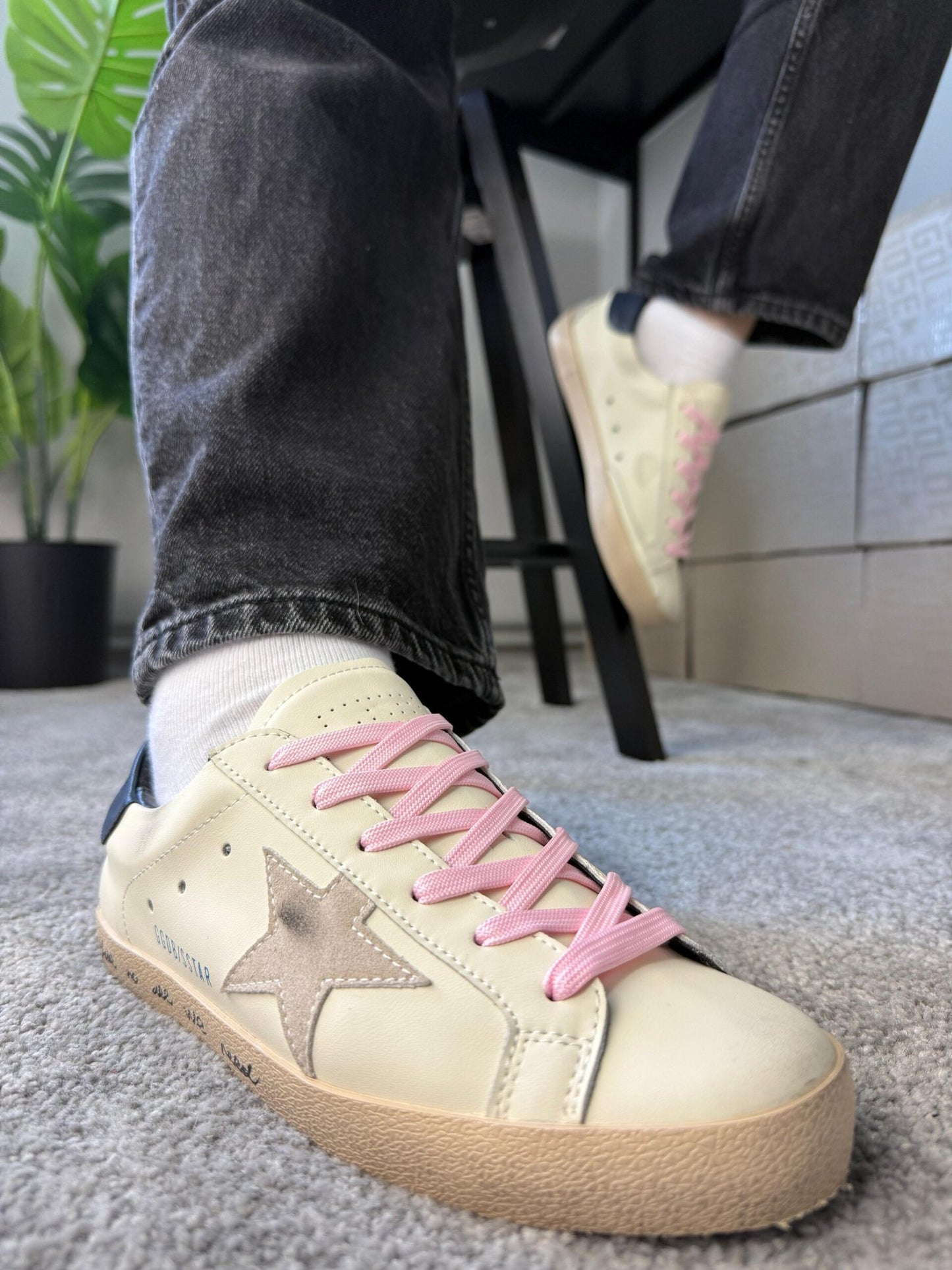 Golden Goose Super Star “Love is all we need”