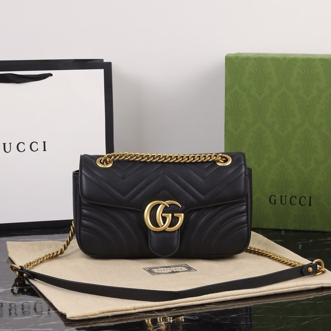 Gucci Marmont shoulder bag CRNA, SMALL