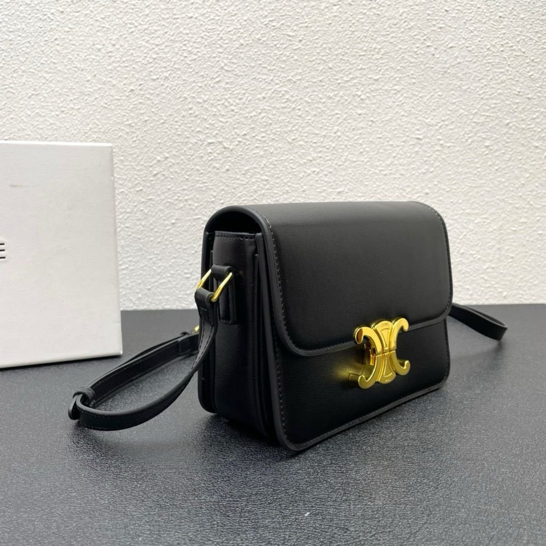 Torba Celine Paris CLASSIQUE TRIOMPHE BAG IN shiny calfskin / BLACK
