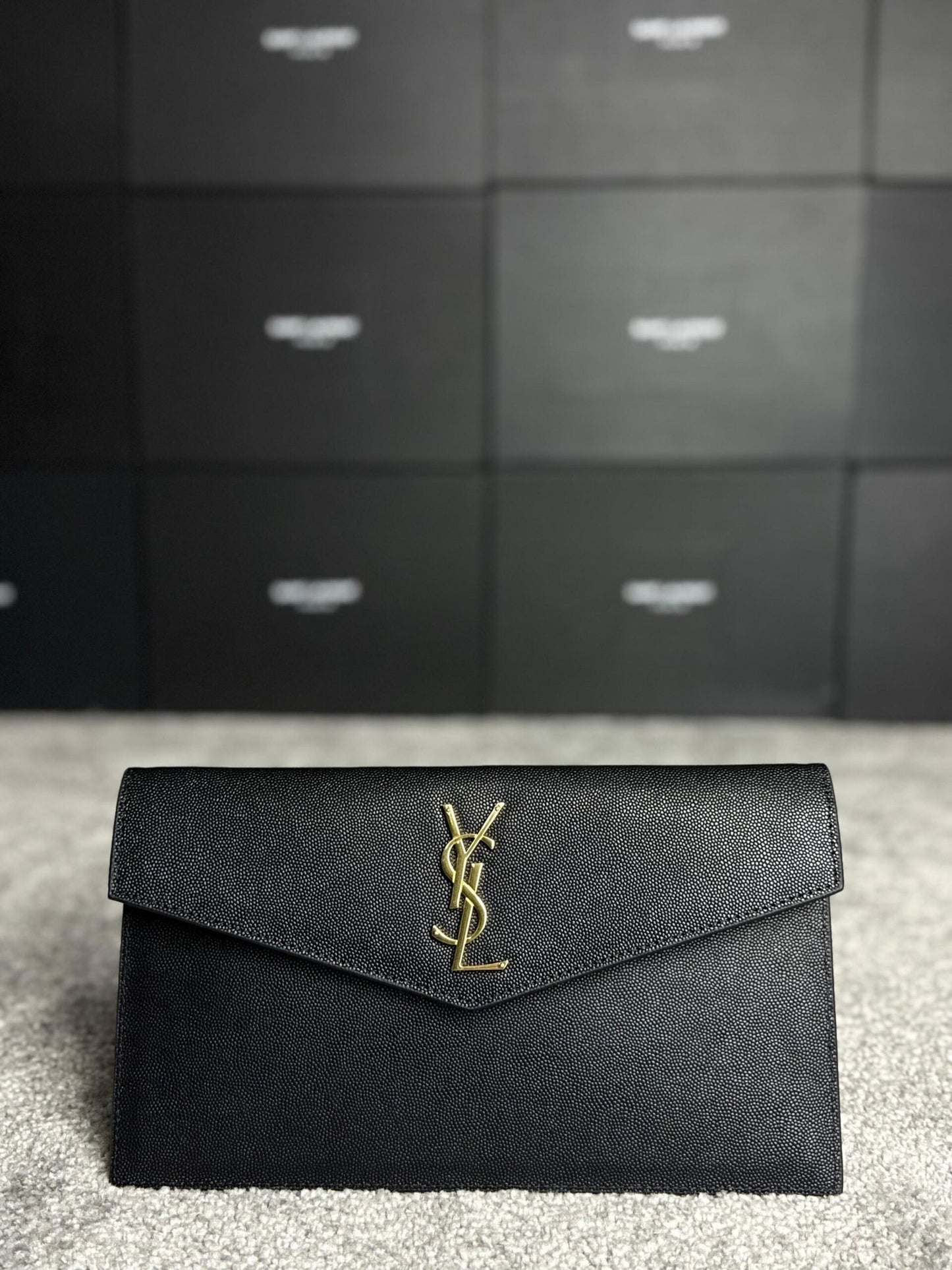 YSL Saint Laurent Uptown crna/zlatna