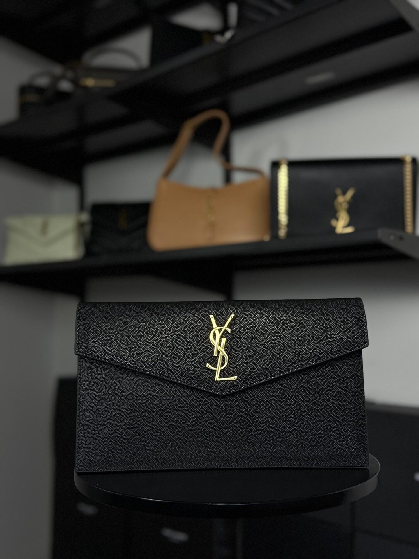 YSL Saint Laurent Uptown crna/zlatna