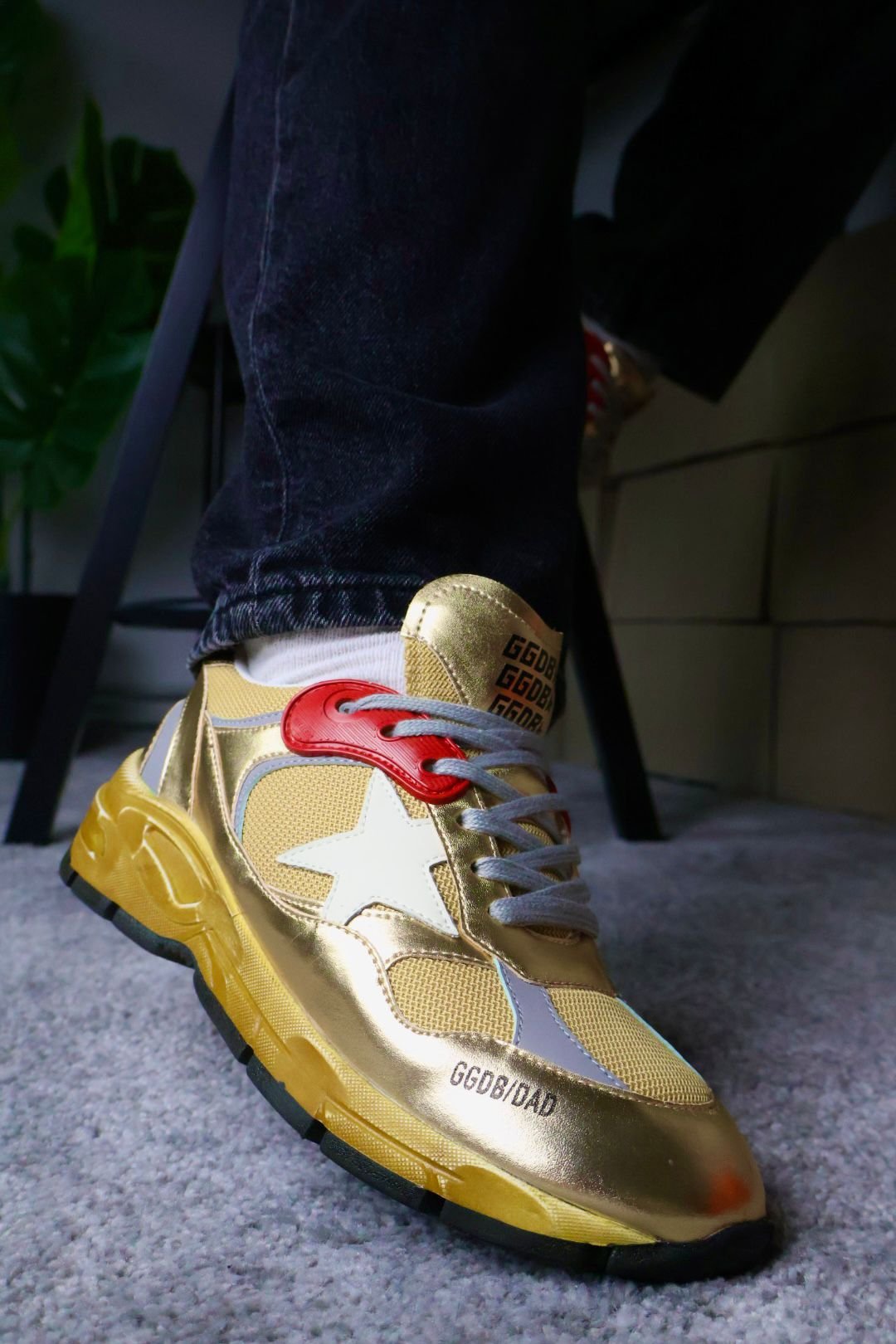 Golden Goose Gold/Red/White White Star