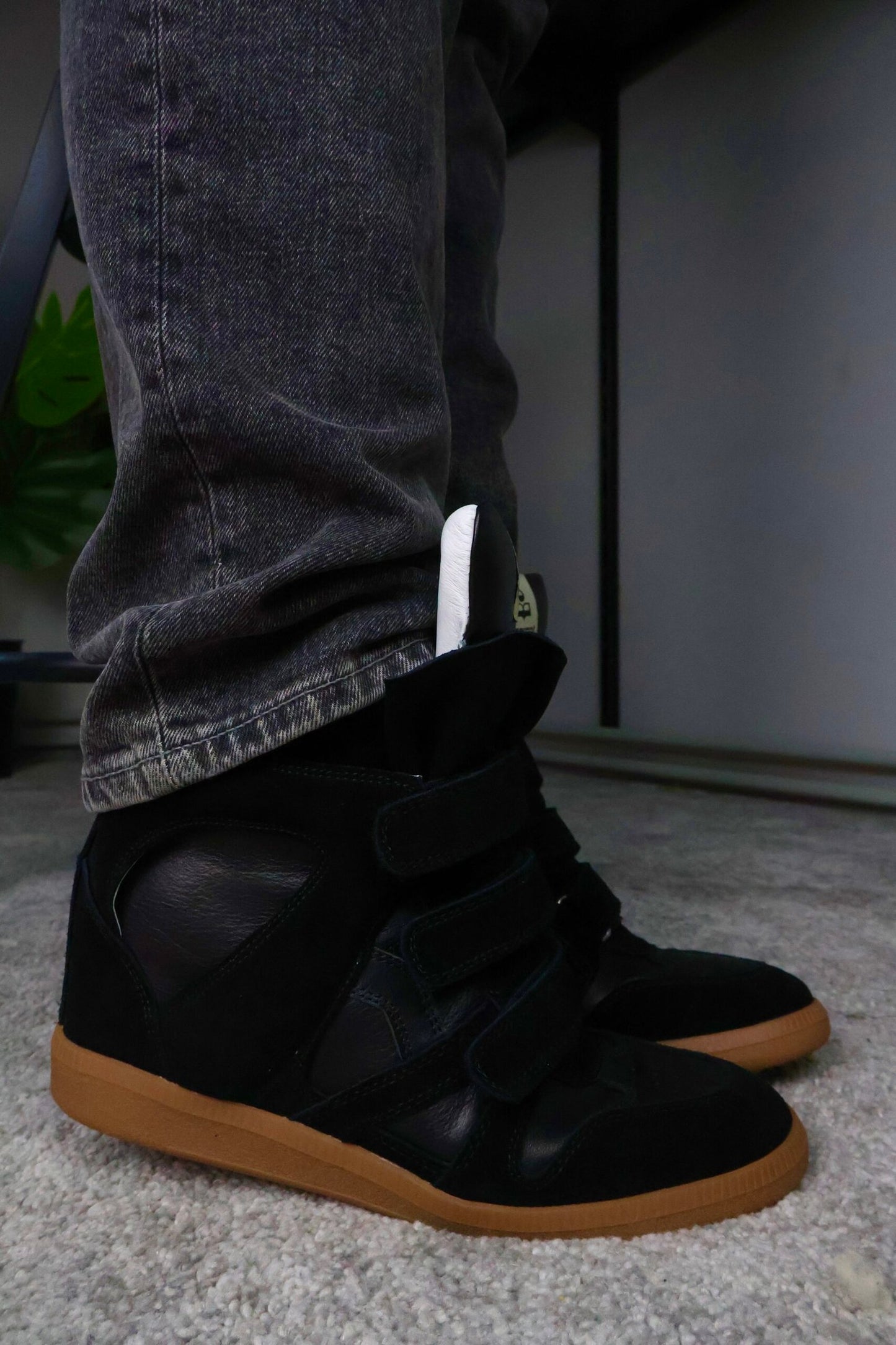 Isabel Marant Womens Bekett Sneaker black