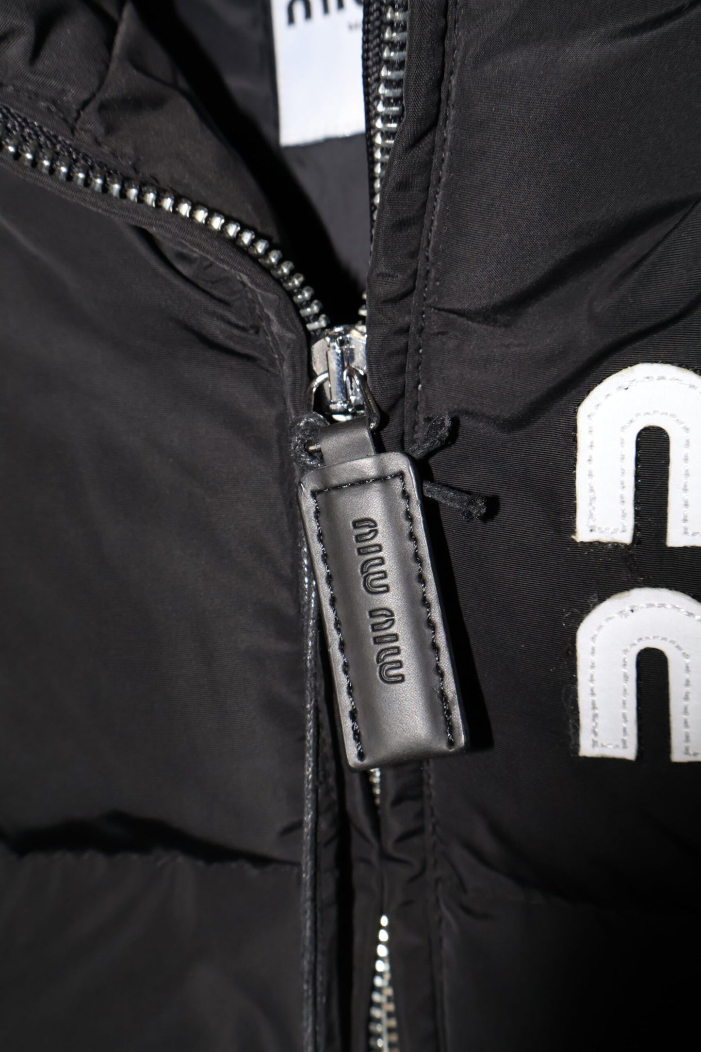 Miu Miu Black Down Jakna