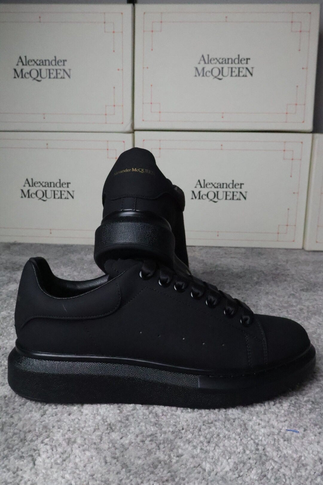Alexander Mcqueen “G Black”