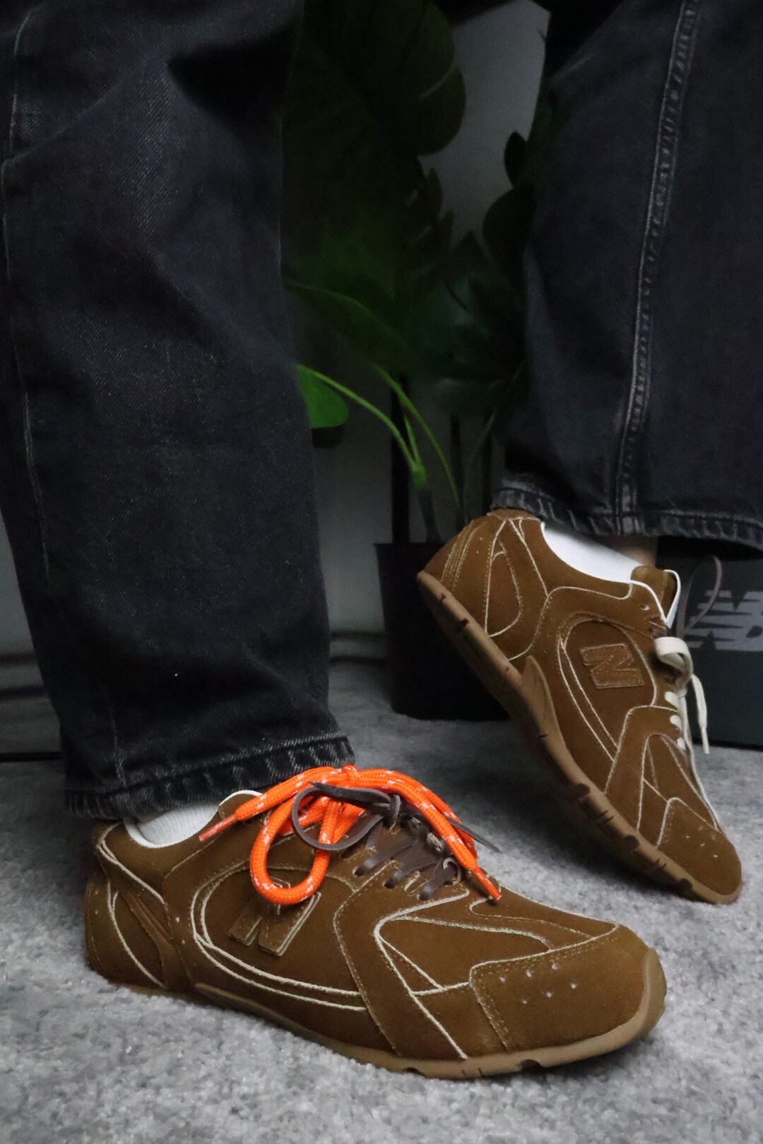 New Balance x Miu Miu smeđe tenisice