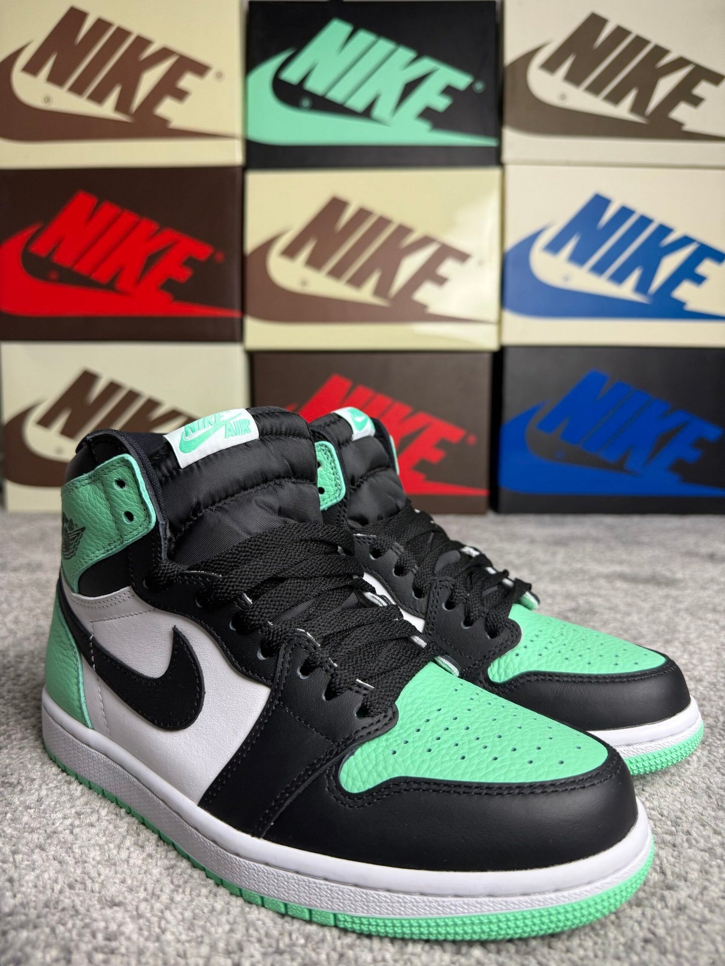 Air Jordan 1 Retro Green Glow