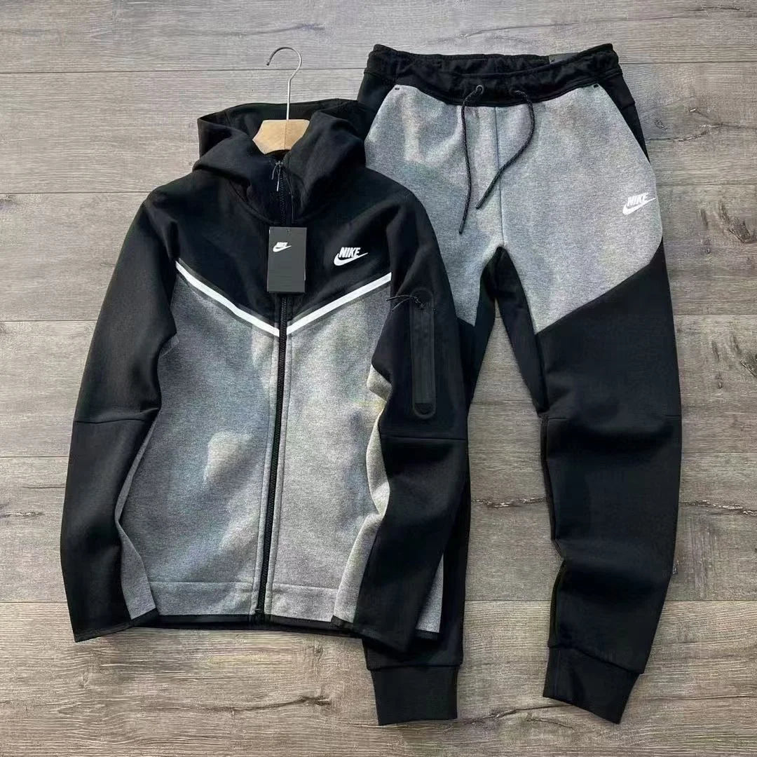 Komplet NIke Tech Fleece “Black-Light Gray”