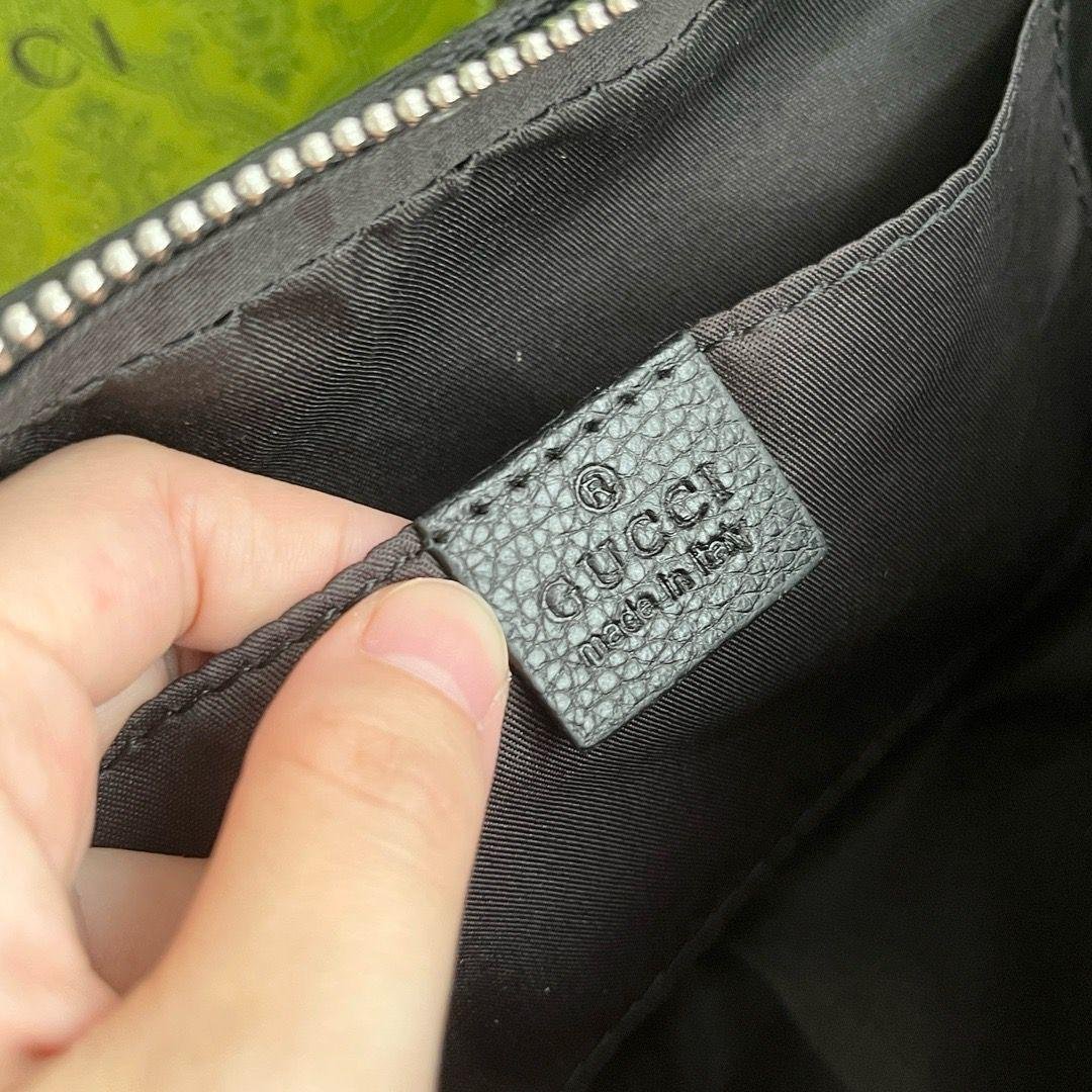 Gucci GG Supreme Black Crossbody Bag