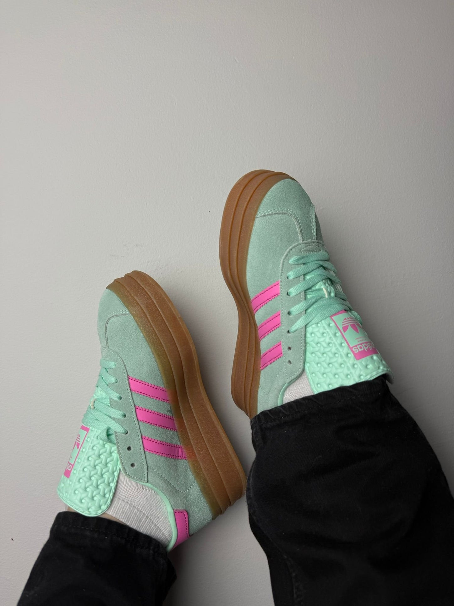 Adidas Gazelle “Green Pink”