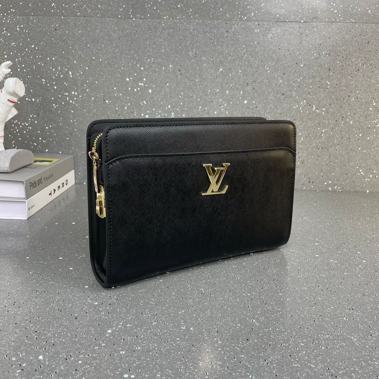 Louis Vuitton Calfskin Lock Me Zippy – Black