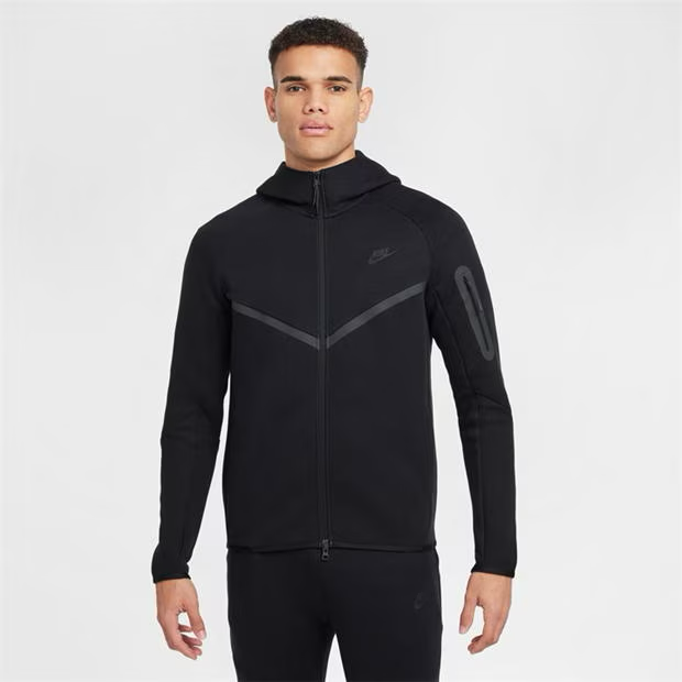 Nike Tech Fleece