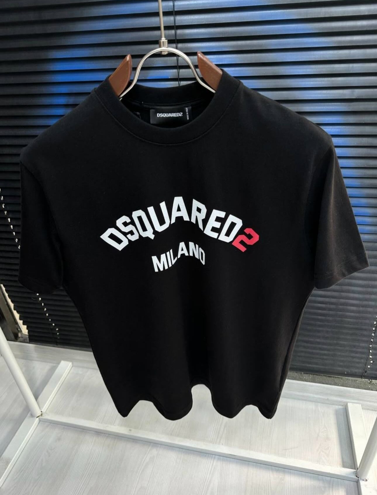 DSQUARED2