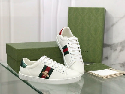 Gucci White Leather With Bee