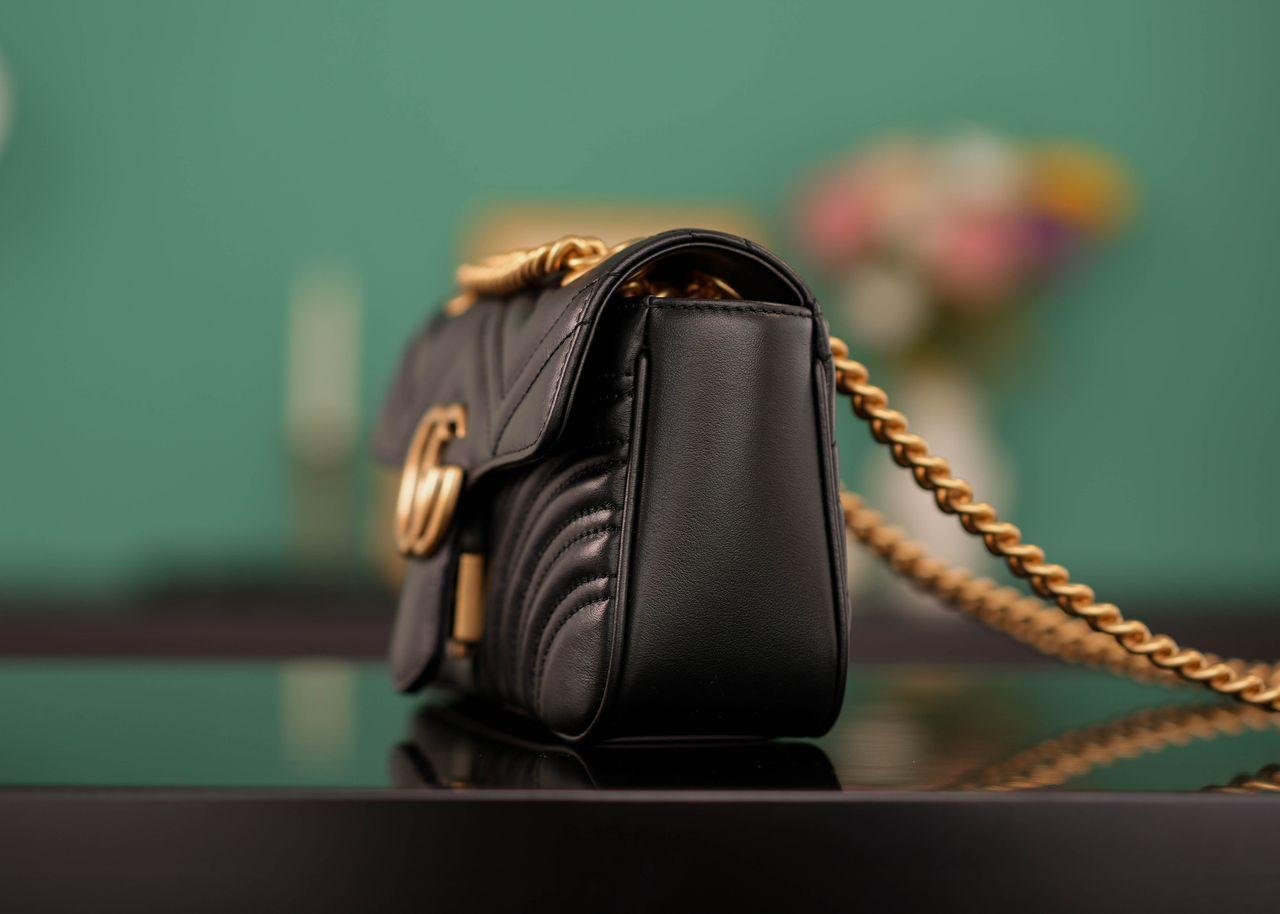 Gucci Marmont bag Black Leather  MINI