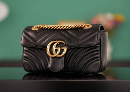 Gucci Marmont bag Black Leather  MINI