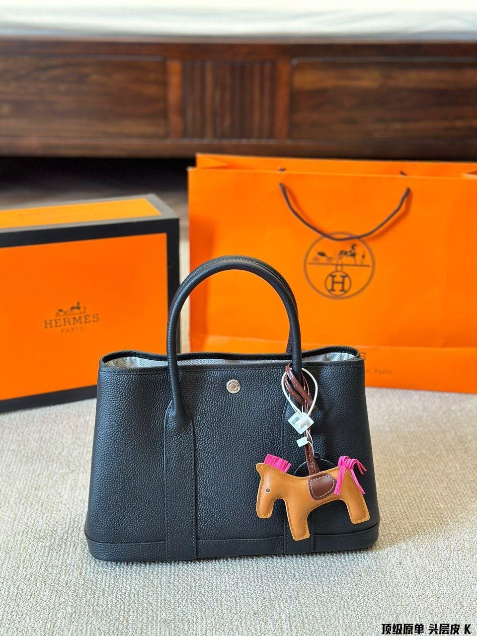 Hermes Garden Party 30 crna