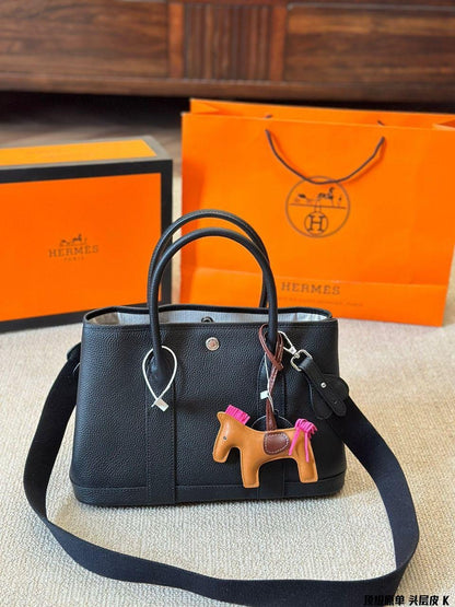 Hermes Garden Party 30 crna