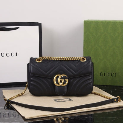 Gucci Marmont shoulder bag CRNA, SMALL