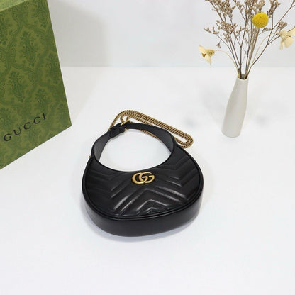 Gucci Marmont shoulder bag CRNA, MINI
