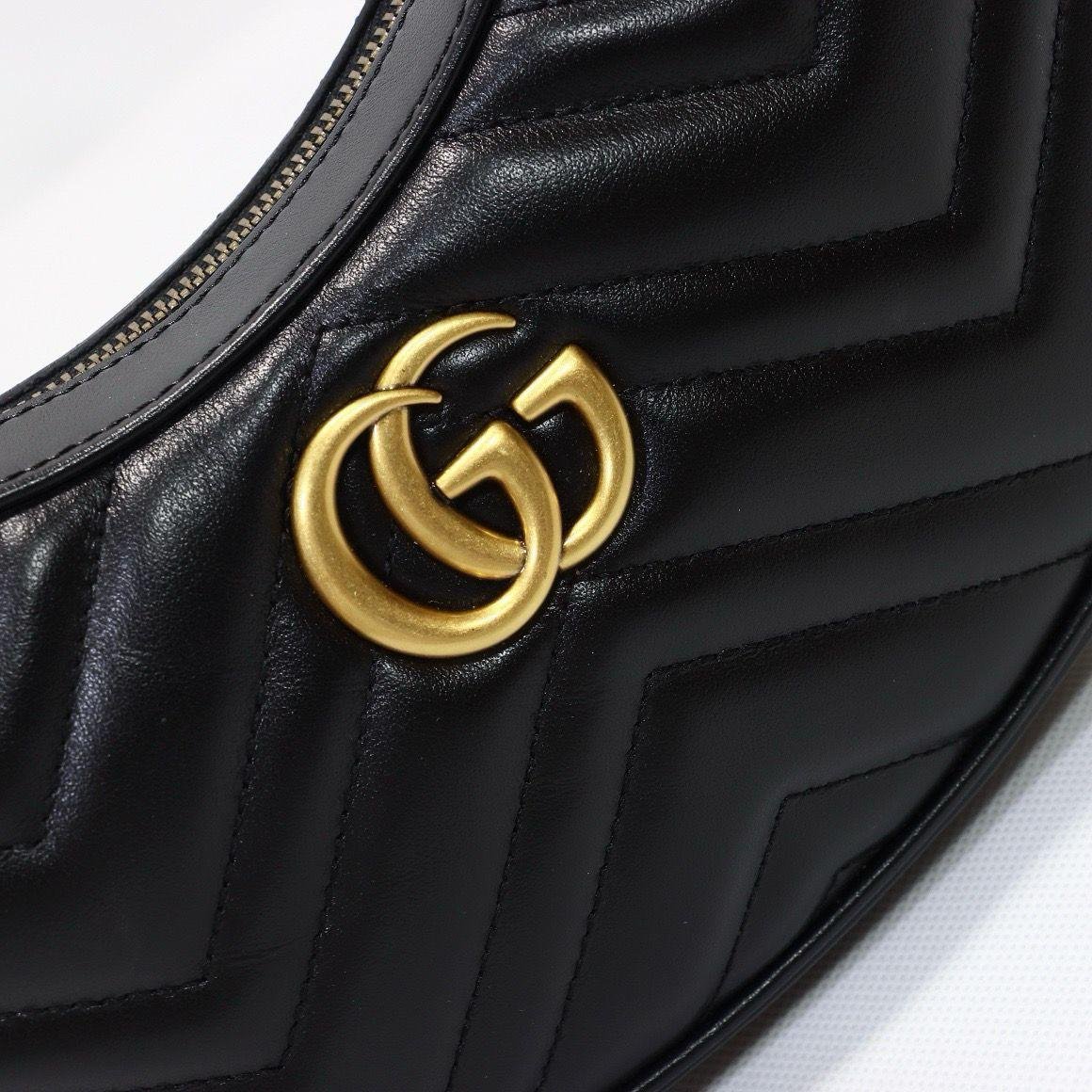Gucci Marmont shoulder bag CRNA, MINI