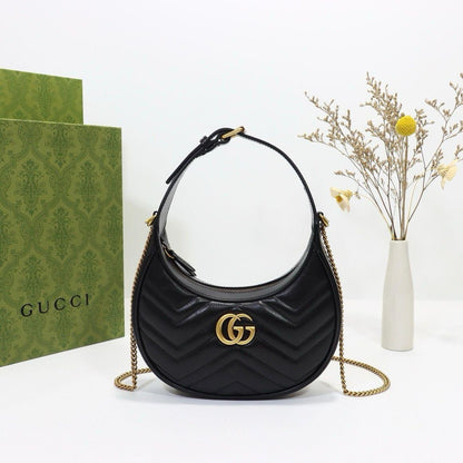 Gucci Marmont shoulder bag CRNA, MINI