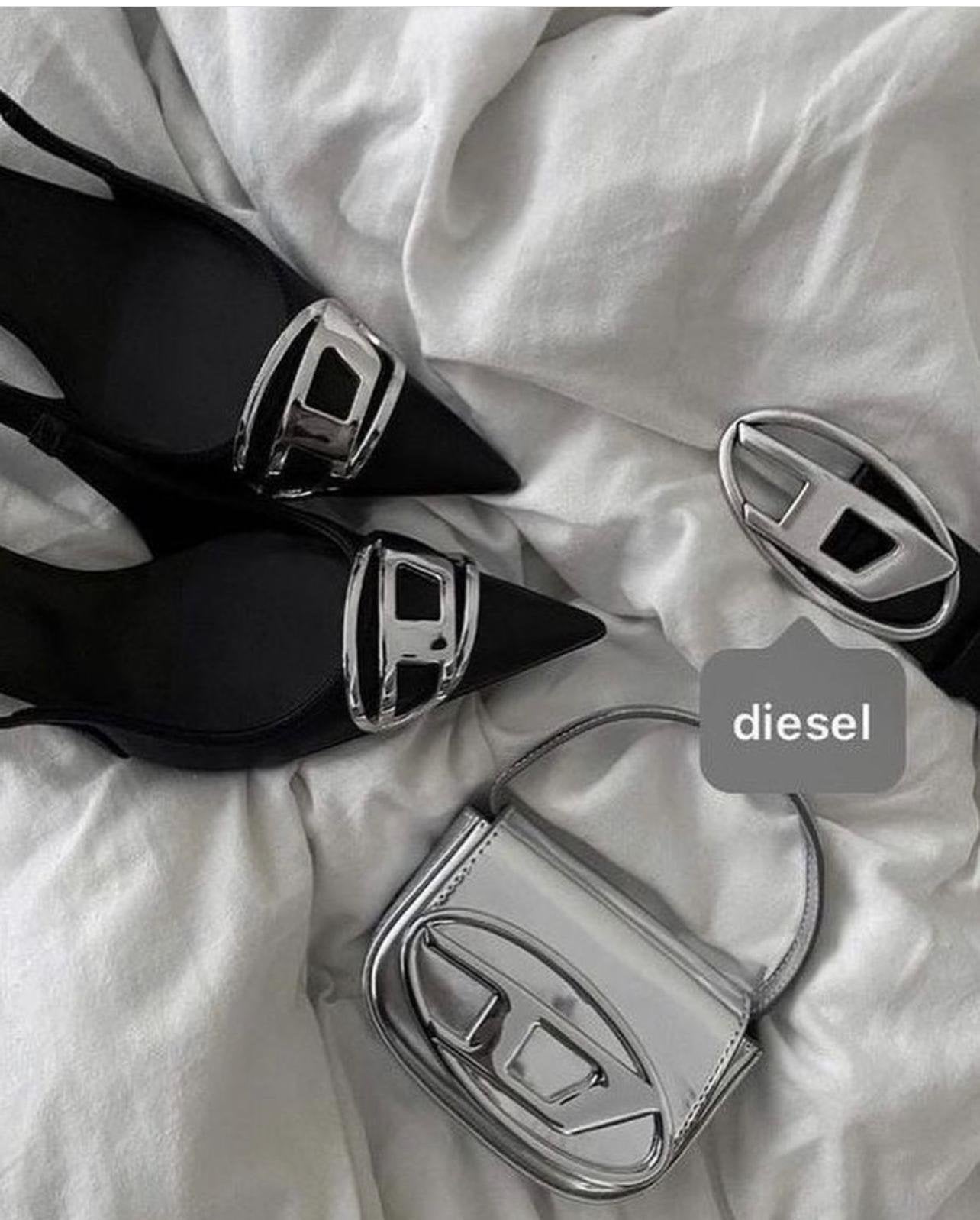 Diesel torbica srebrna