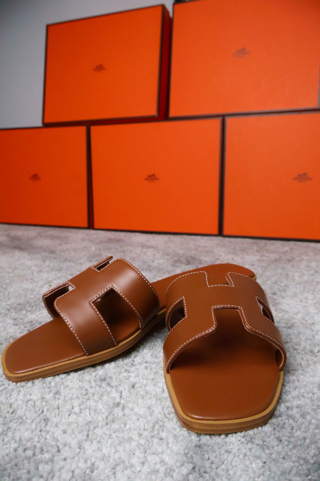HERMES ORAN BROWN GOLD