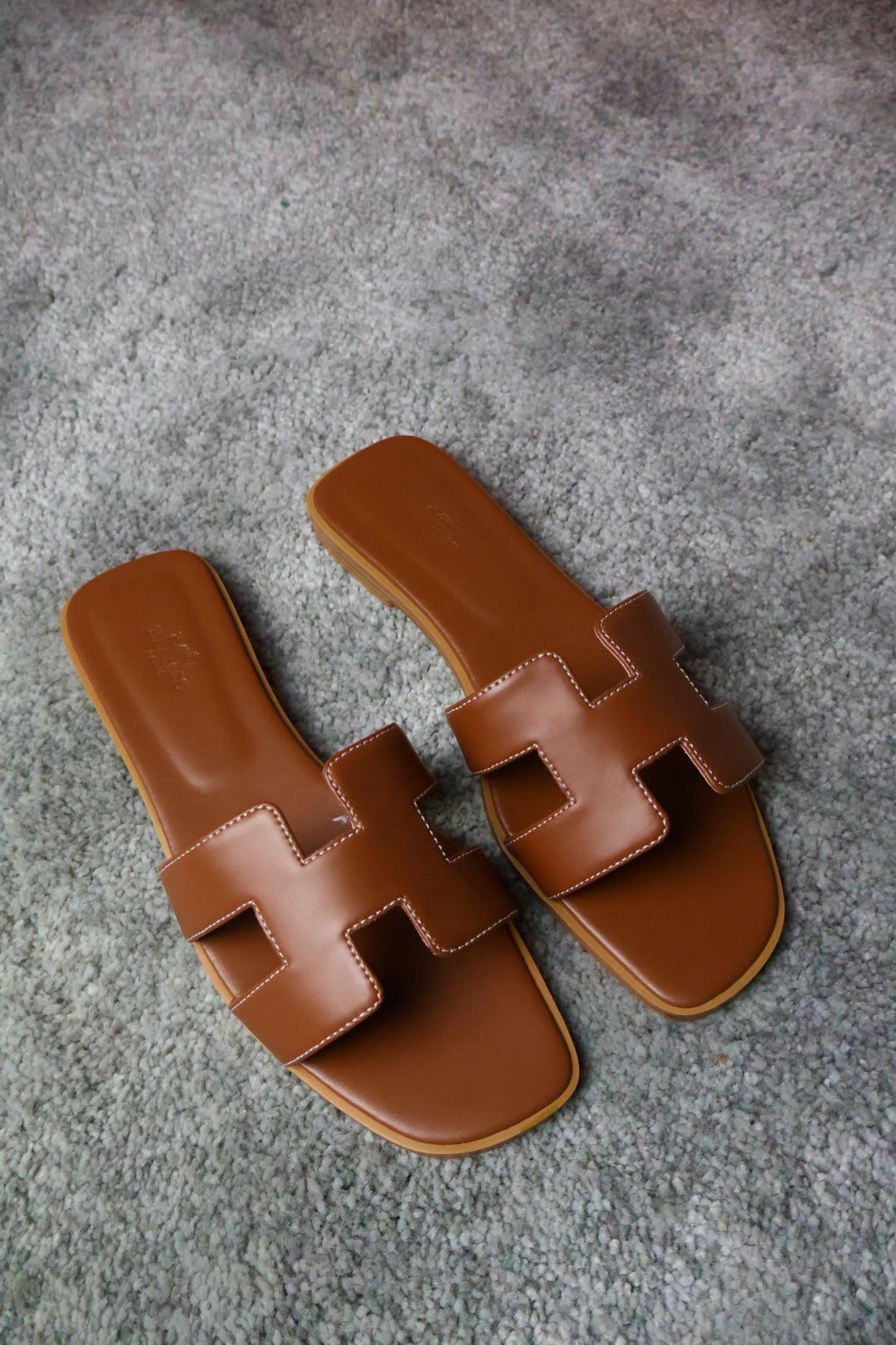HERMES ORAN BROWN GOLD