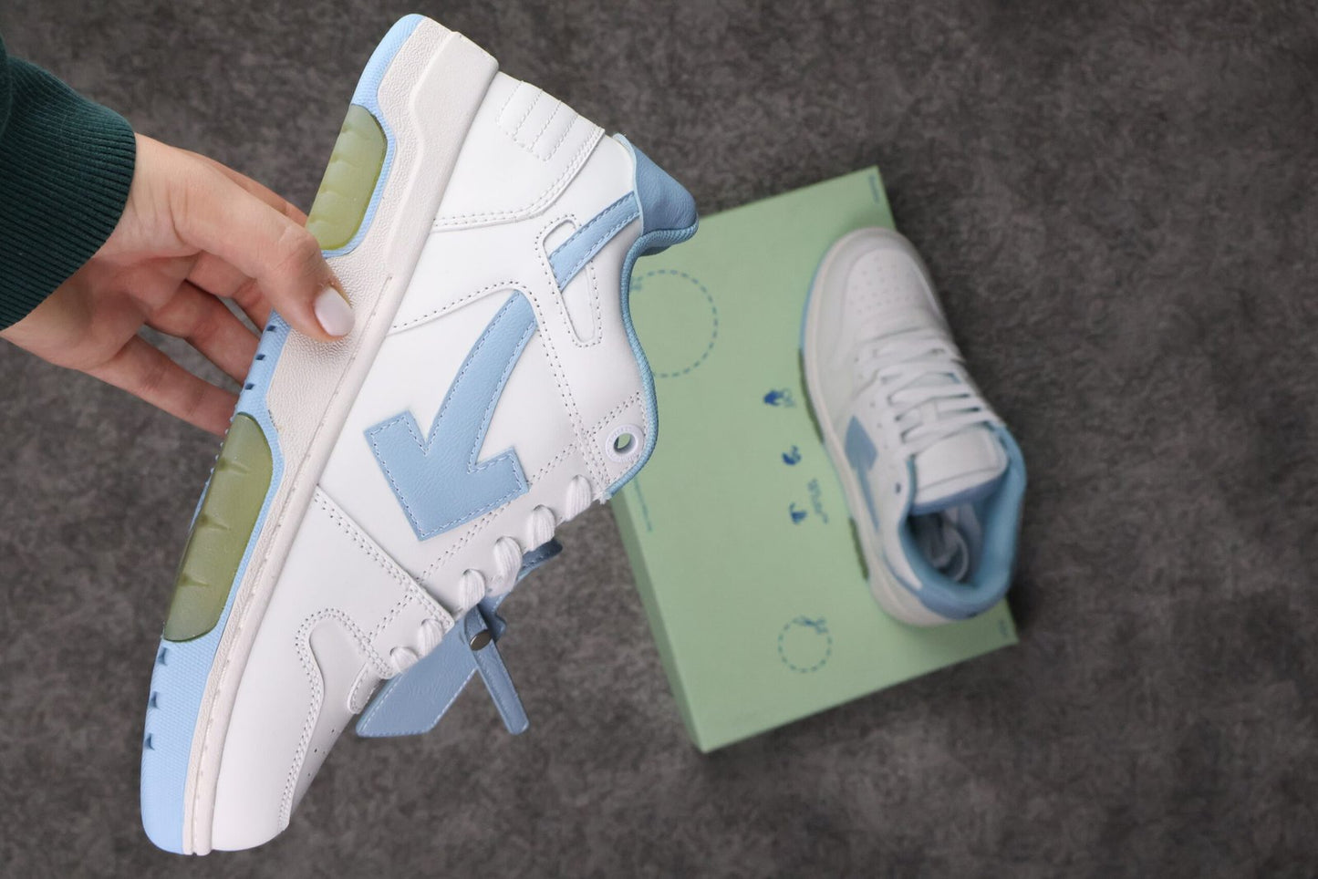 Off-White Out-of-Office White / Light Blue