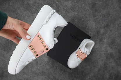 Valentino Garavani Rockstud Pink/White