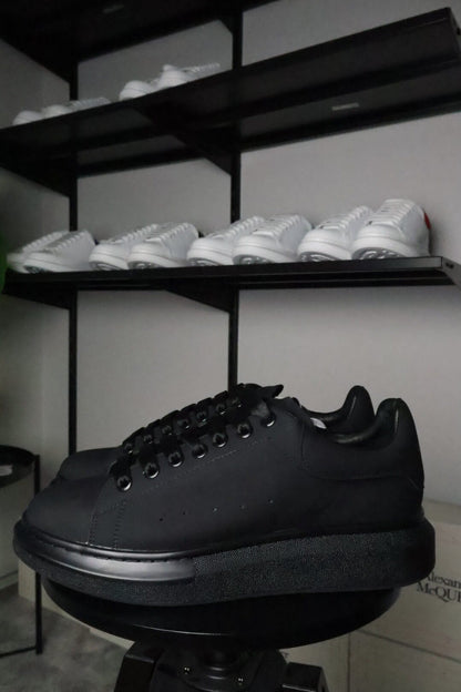 Alexander Mcqueen “G Black”