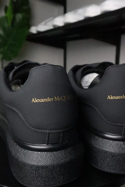Alexander Mcqueen “G Black”