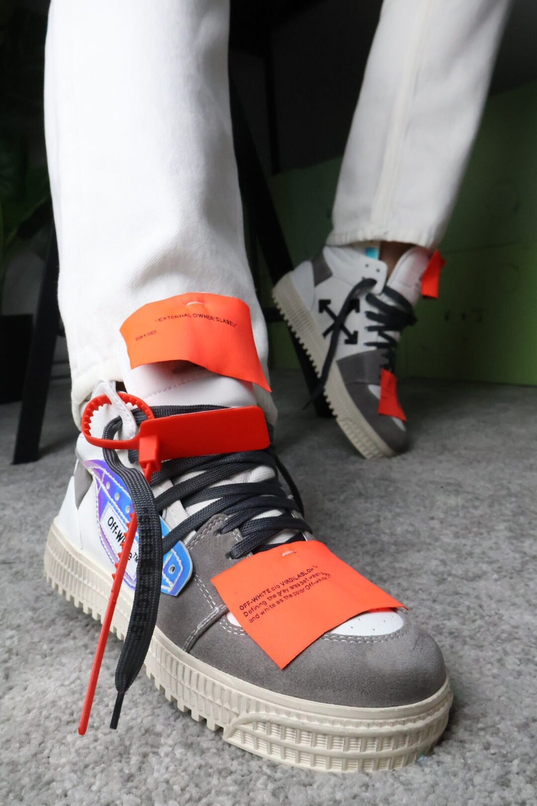 Off White White-Rainbow