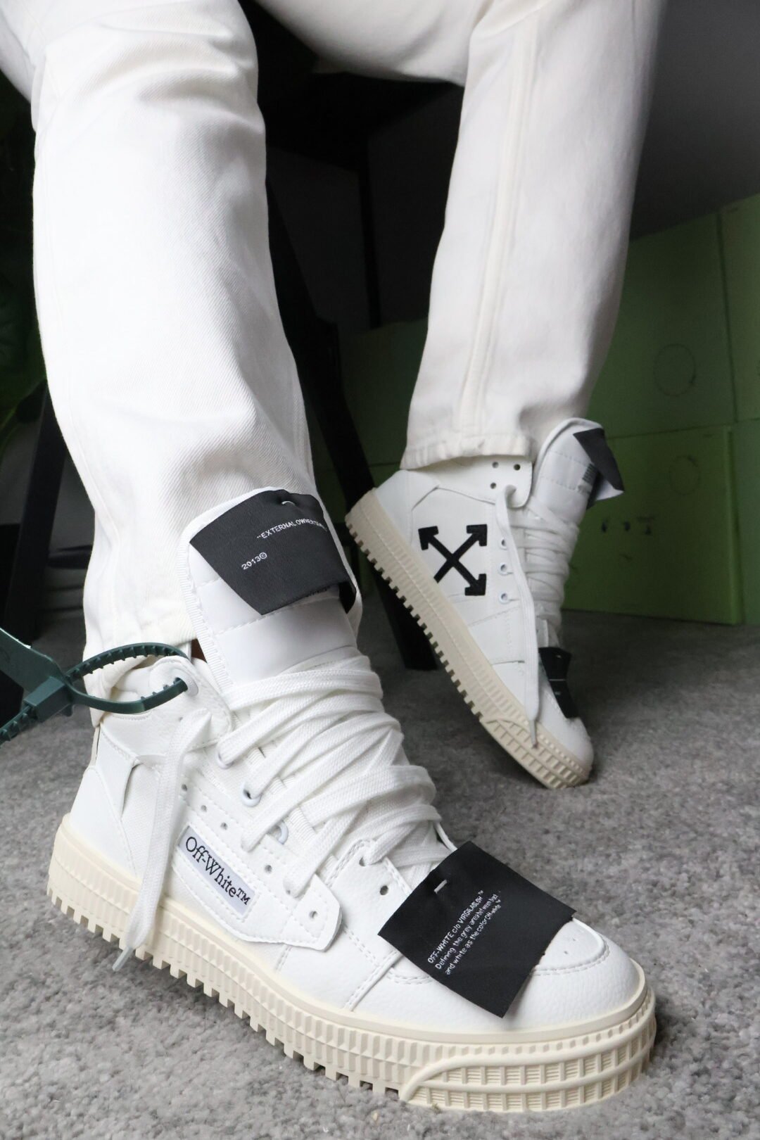 Off-White High “White Black”