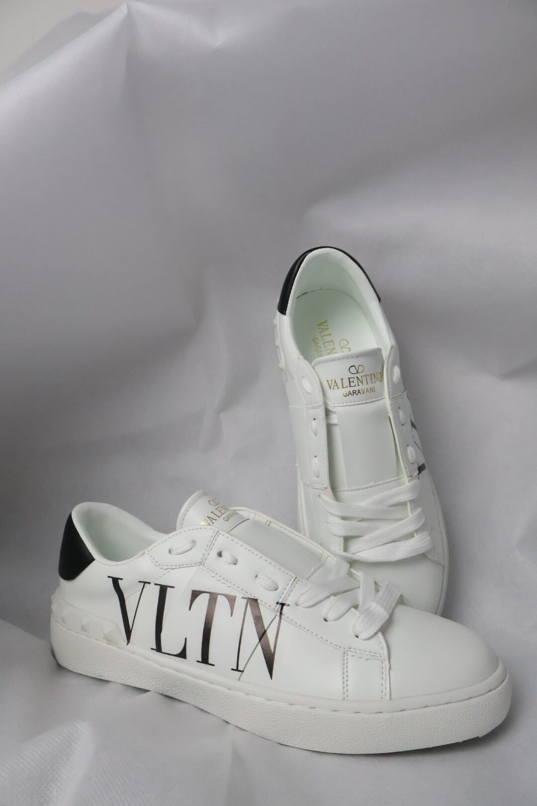 Valentino Garavani White New “White – Grey” V2