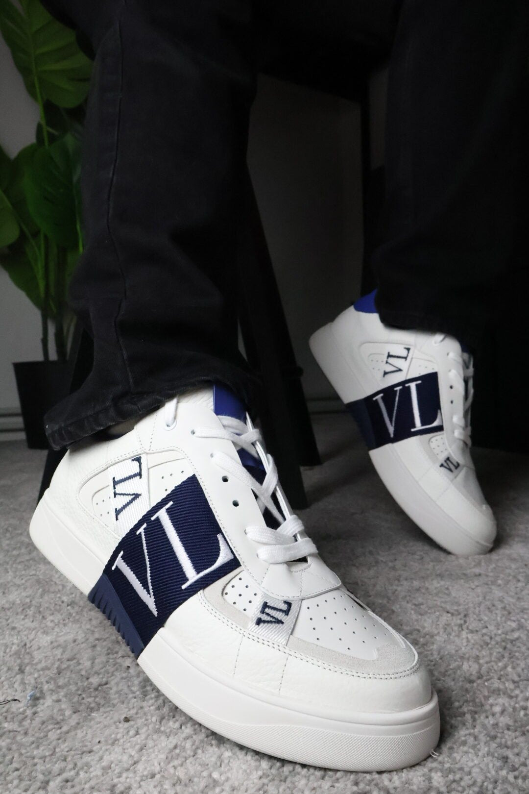 Valentino Garavani White New “White – Black”