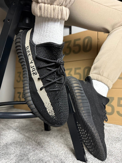 Yeezy Boost 350 V2 “Oreo”