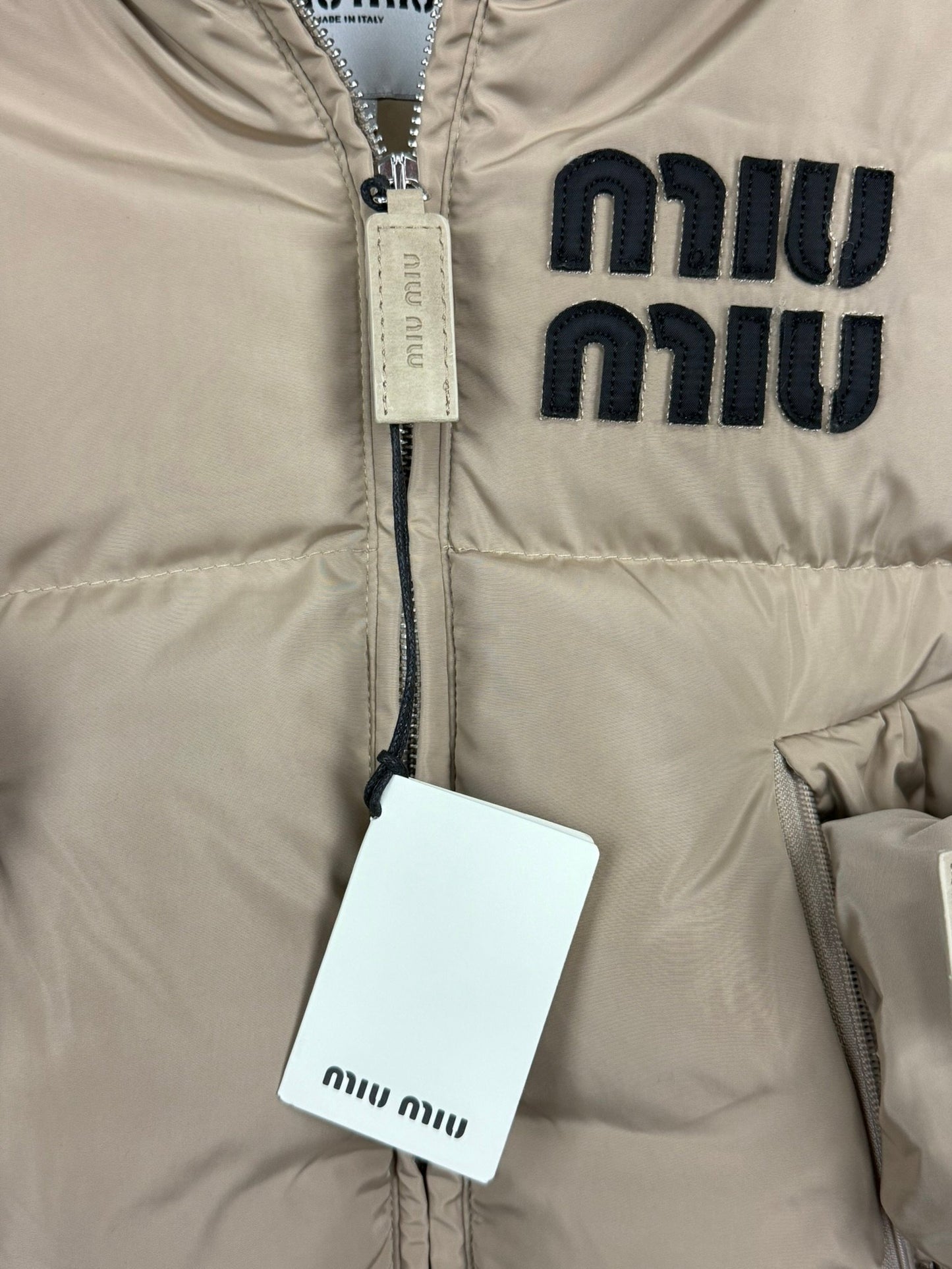 Miu Miu Beige Down Jakna