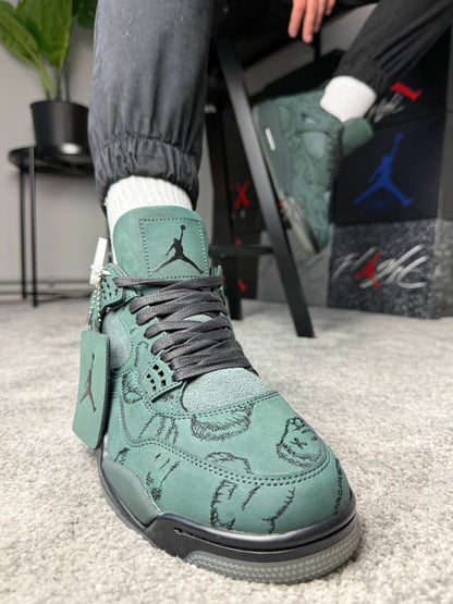 Air Jordan 4 Retro KAWS Black