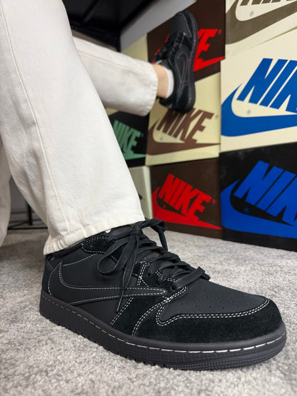 Jordan x Travis Scott Black / Dark Mocha
