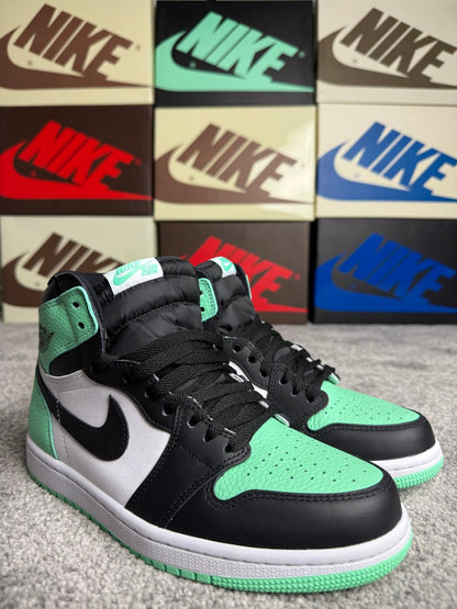 Air Jordan 1 Retro Green Glow