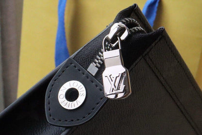 Louis Vuitton Pochette Voyage