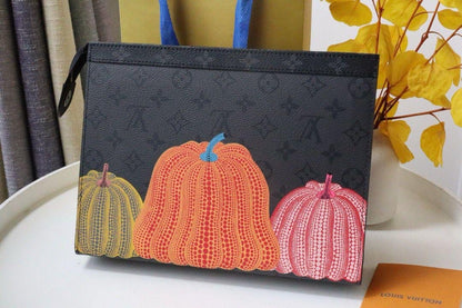 Louis Vuitton Pochette Voyage