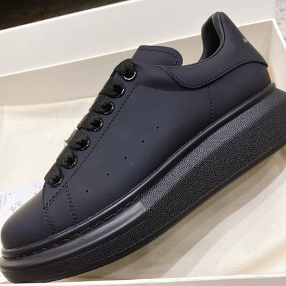 Alexander Mcqueen “G Black”