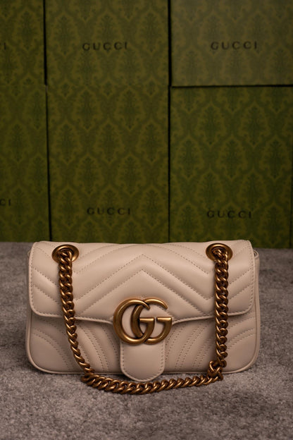 Gucci Gg Marmont Matelassé Leather Bag