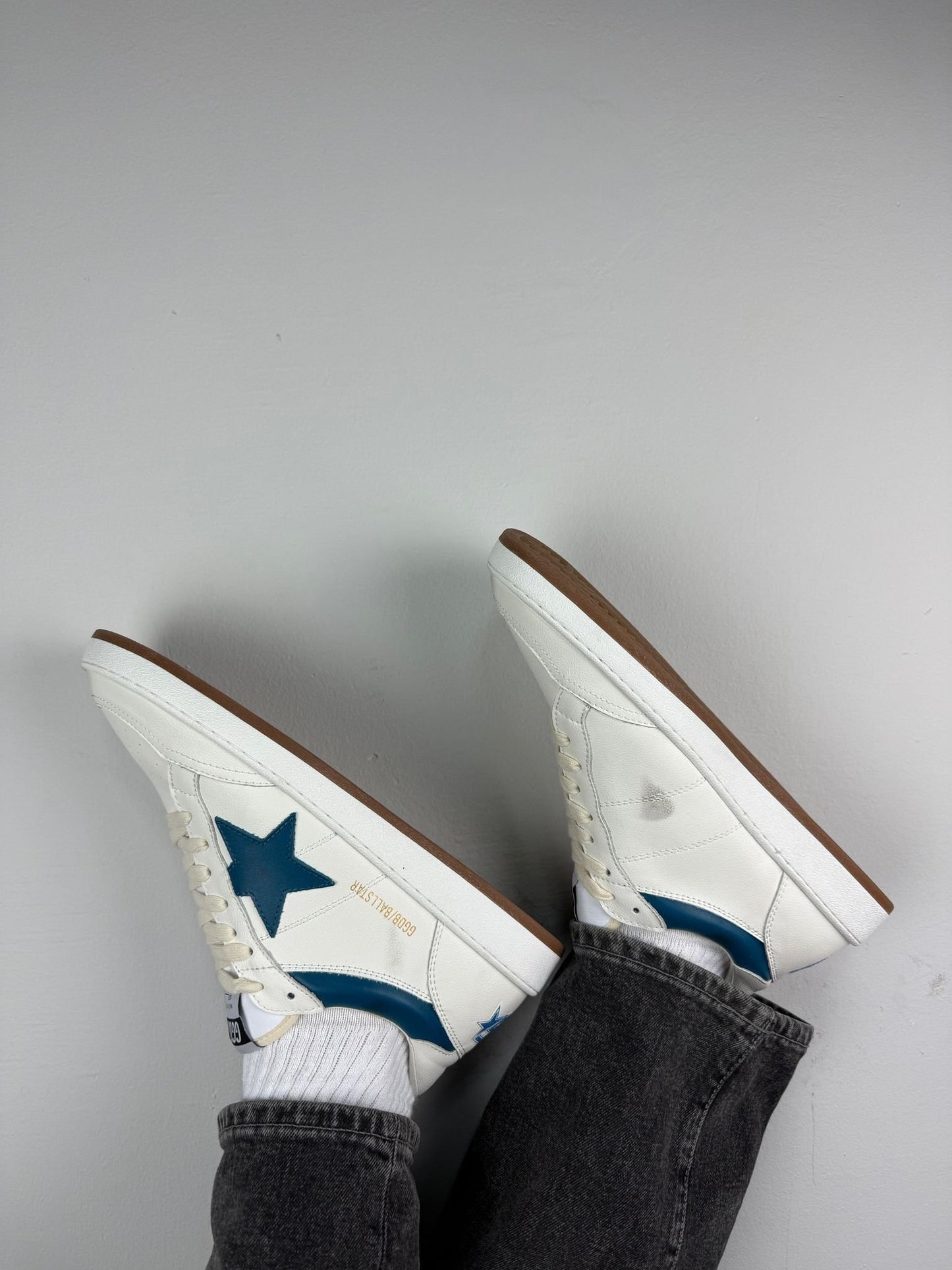 Golden Goose Ball Star LTD in nappa with turquoise leather star and white heel tab