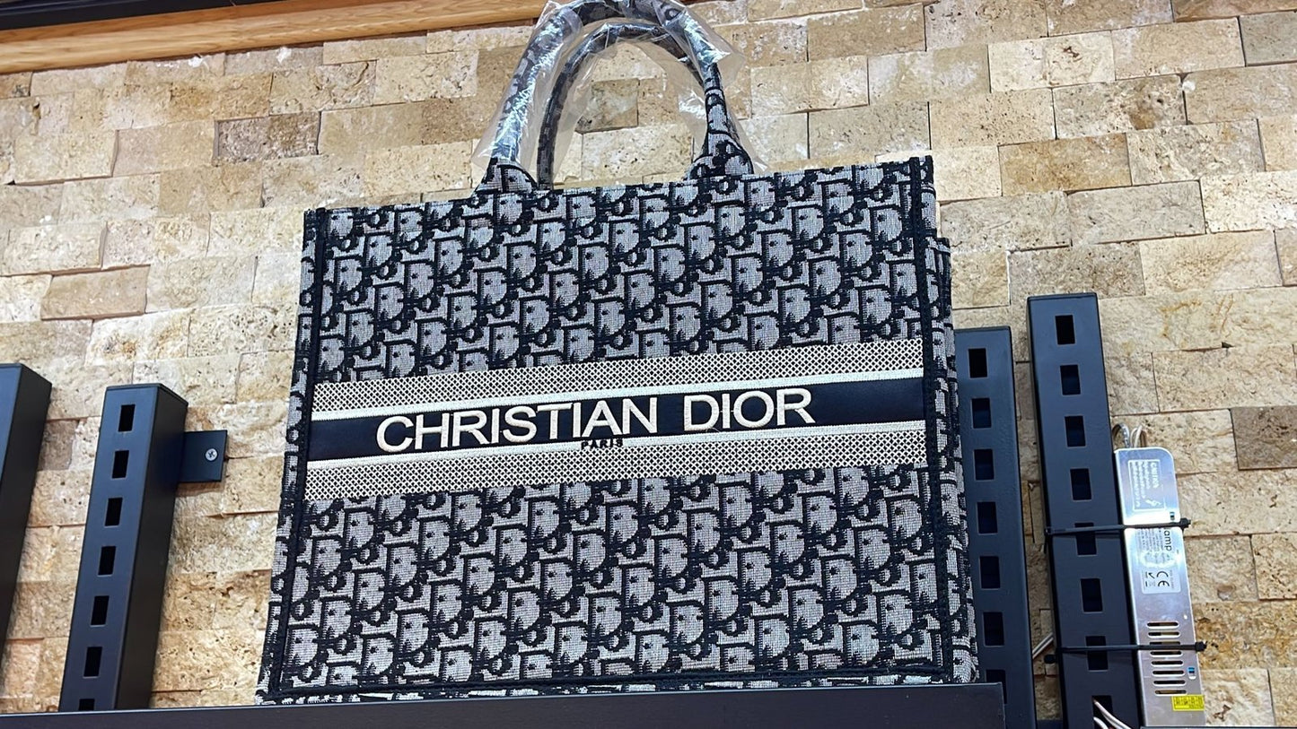 Christian Dior Medium Book Tote Oblique