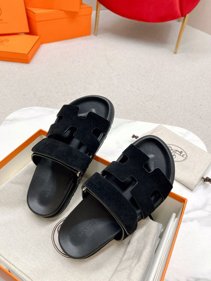 Hermes Noisette Sandala “Black”